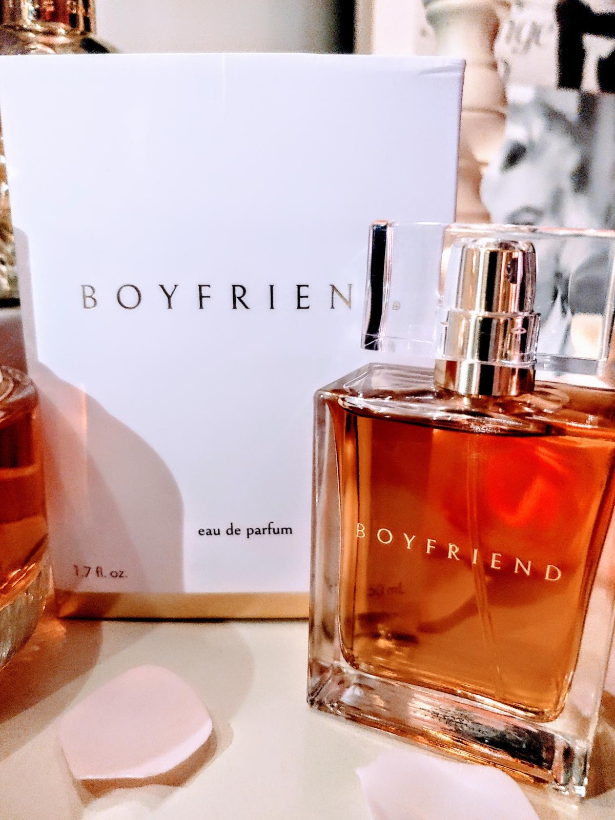 عطر ادکلن بوی‌فرند کیت والش - Boyfriend (2018) Kate Walsh - بررسی، قیمت و خرید