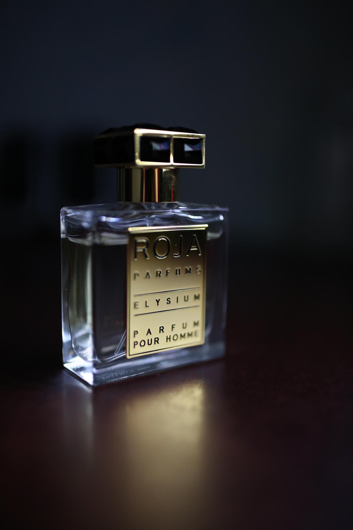 عطر ادکلن الیسیوم پور هوم پارفوم روژا داو - Elysium Pour Homme Parfum Roja Dove - بررسی، قیمت و خرید