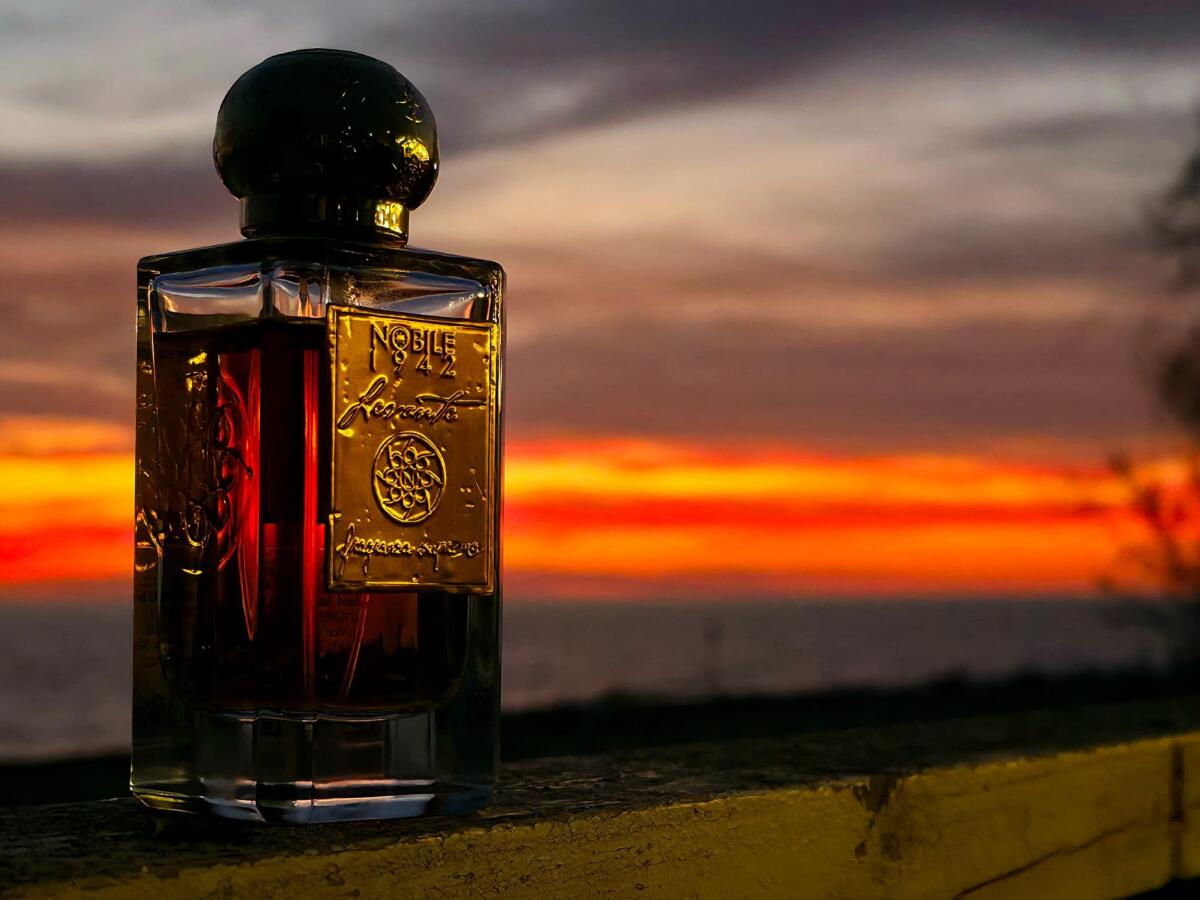 عطر ادکلن لوانته نوبیله 1942 - Levante Nobile 1942 - بررسی، قیمت و خرید