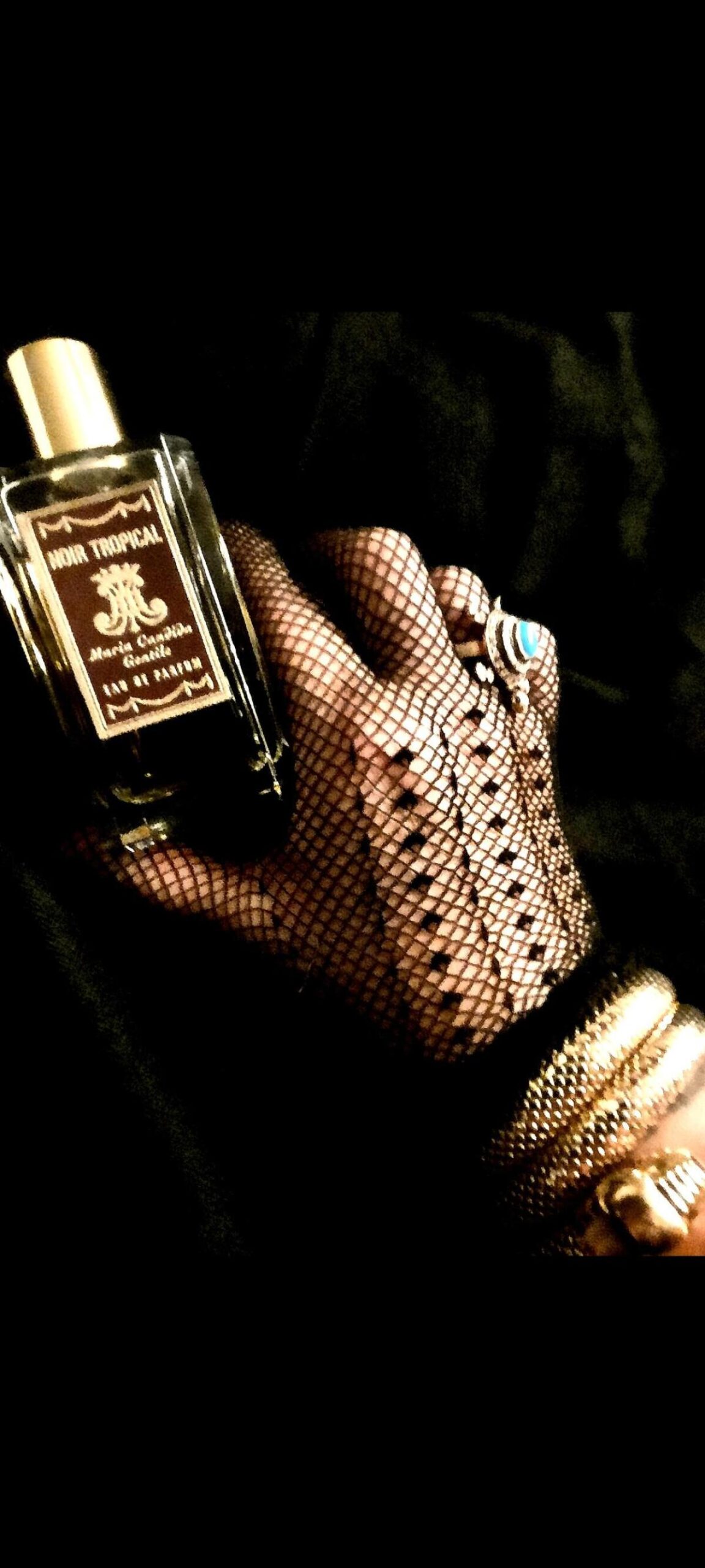 عطر ادکلن نوآر تروپیکال ماريا كانديدا جنتيله - Noir Tropical Maria Candida Gentile - بررسی، قیمت و خرید
