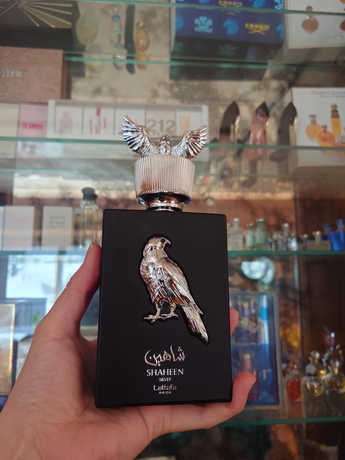 عطر ادکلن شاهین سیلور لتافا پرفیومز - Shaheen Silver Lattafa Perfumes - بررسی، قیمت و خرید