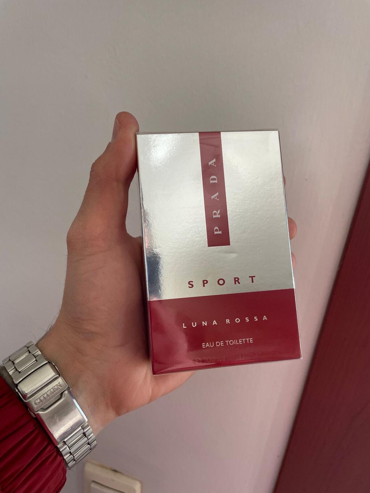 عطر ادکلن لونا روسا اسپورت پرادا - Luna Rossa Sport Prada - بررسی، قیمت و خرید