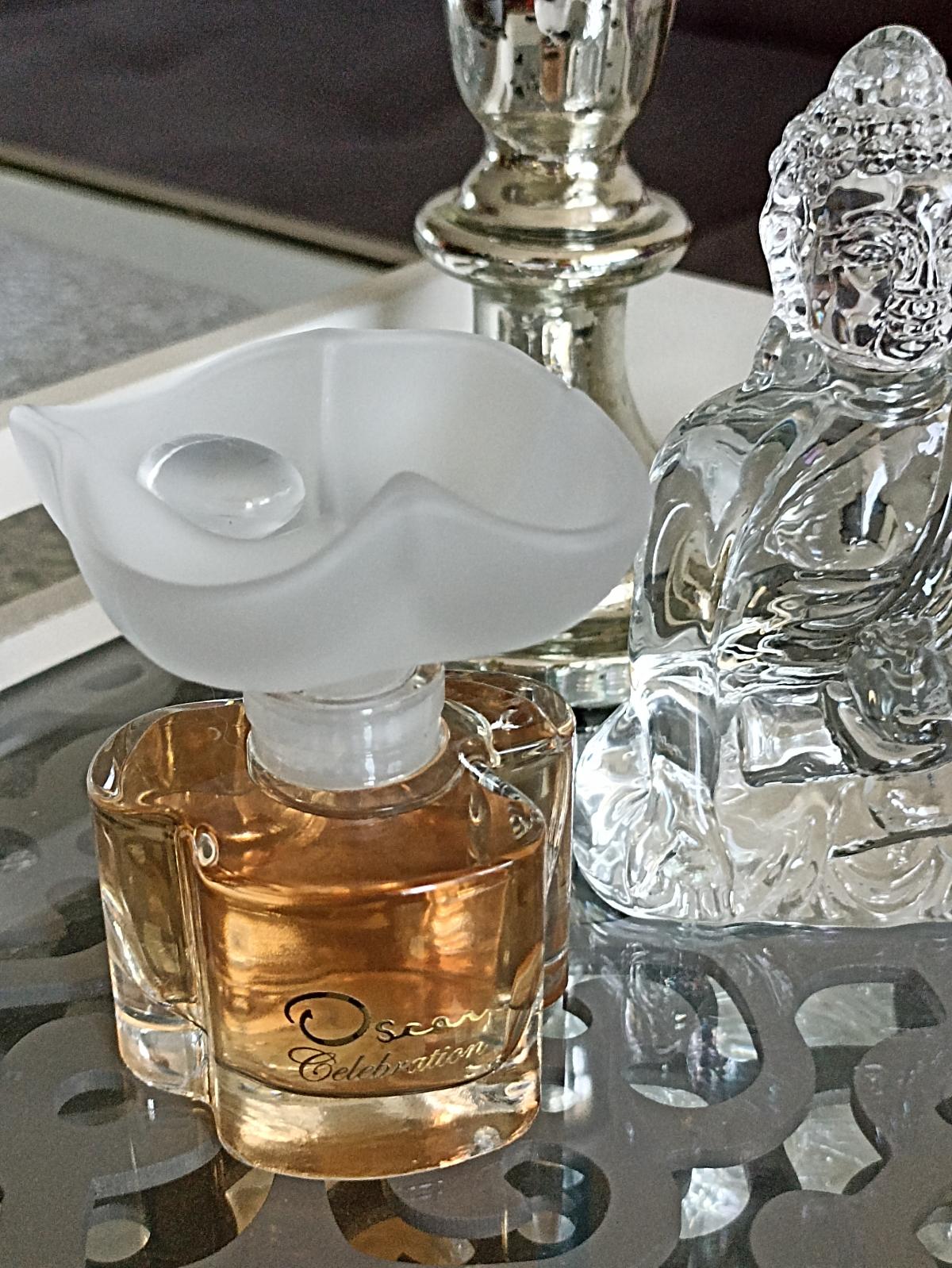 عطر ادکلن اسکار سلبریشن اوسکار دلا رنتا - Oscar Celebration Oscar de la Renta - بررسی، قیمت و خرید