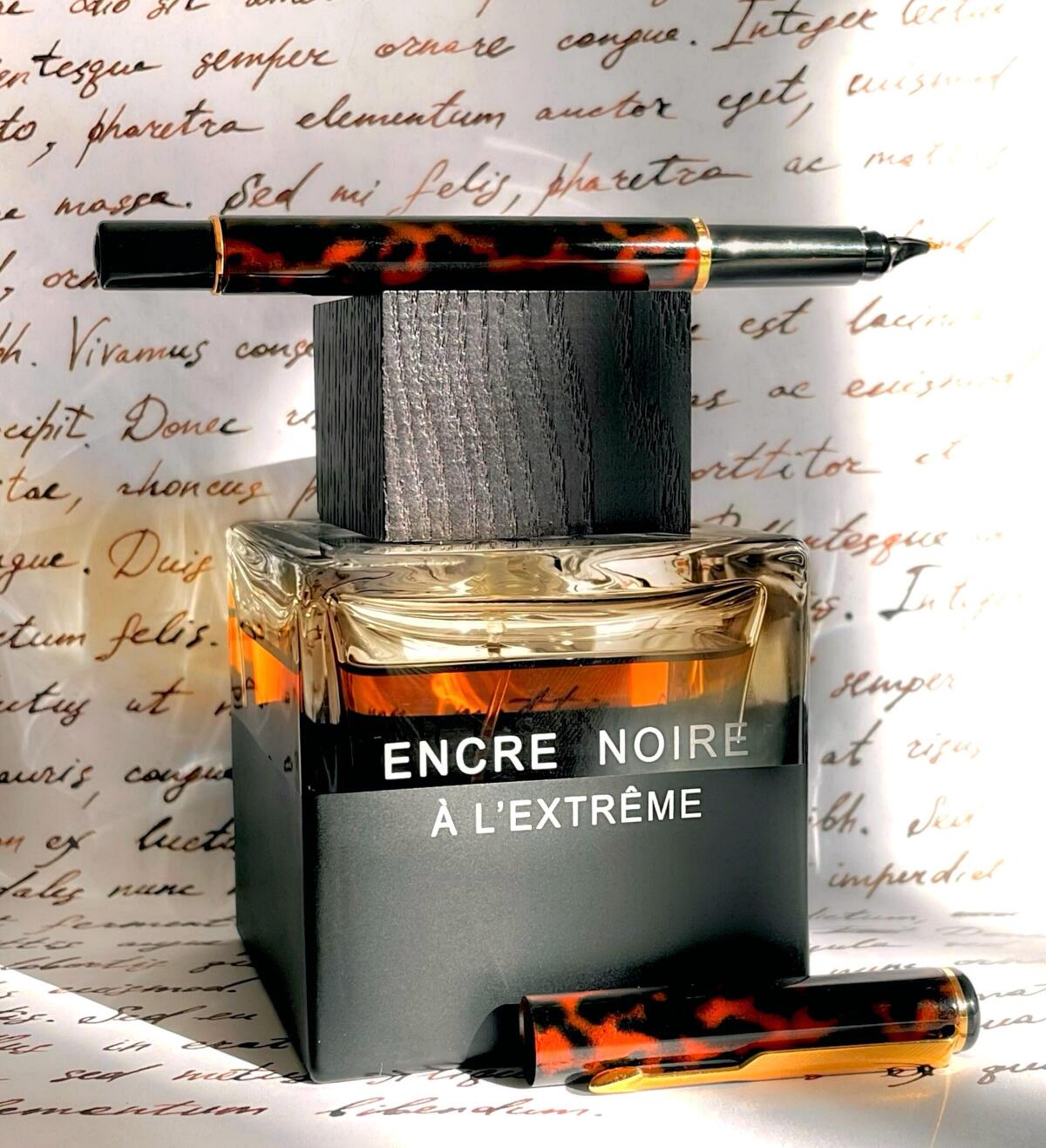 عطر ادکلن آنکر نویر ال اکستریم لالیک - Encre Noire A L'Extreme Lalique - بررسی، قیمت و خرید
