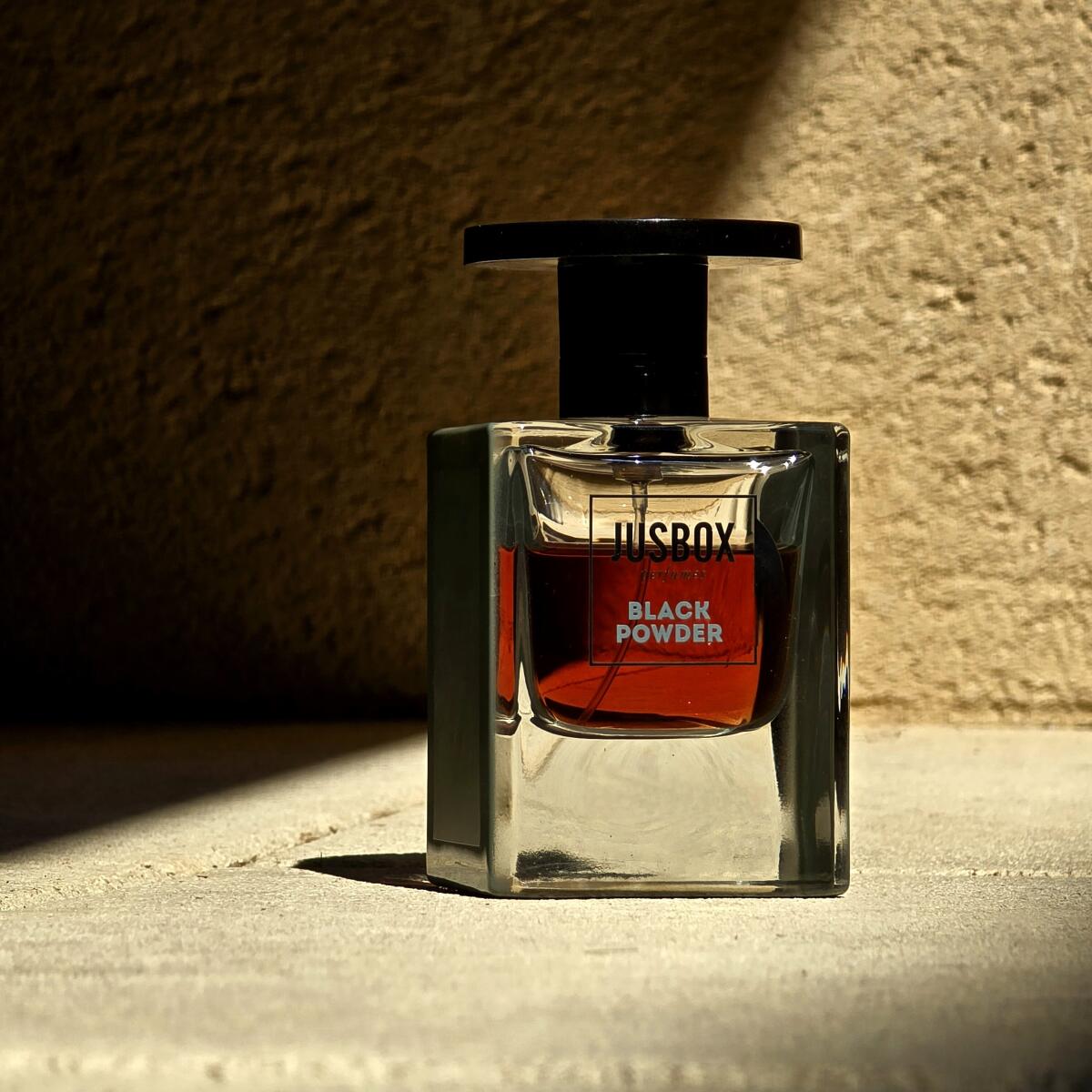 عطر ادکلن بلک پودر جوزباکس - Black Powder Jusbox - بررسی، قیمت و خرید
