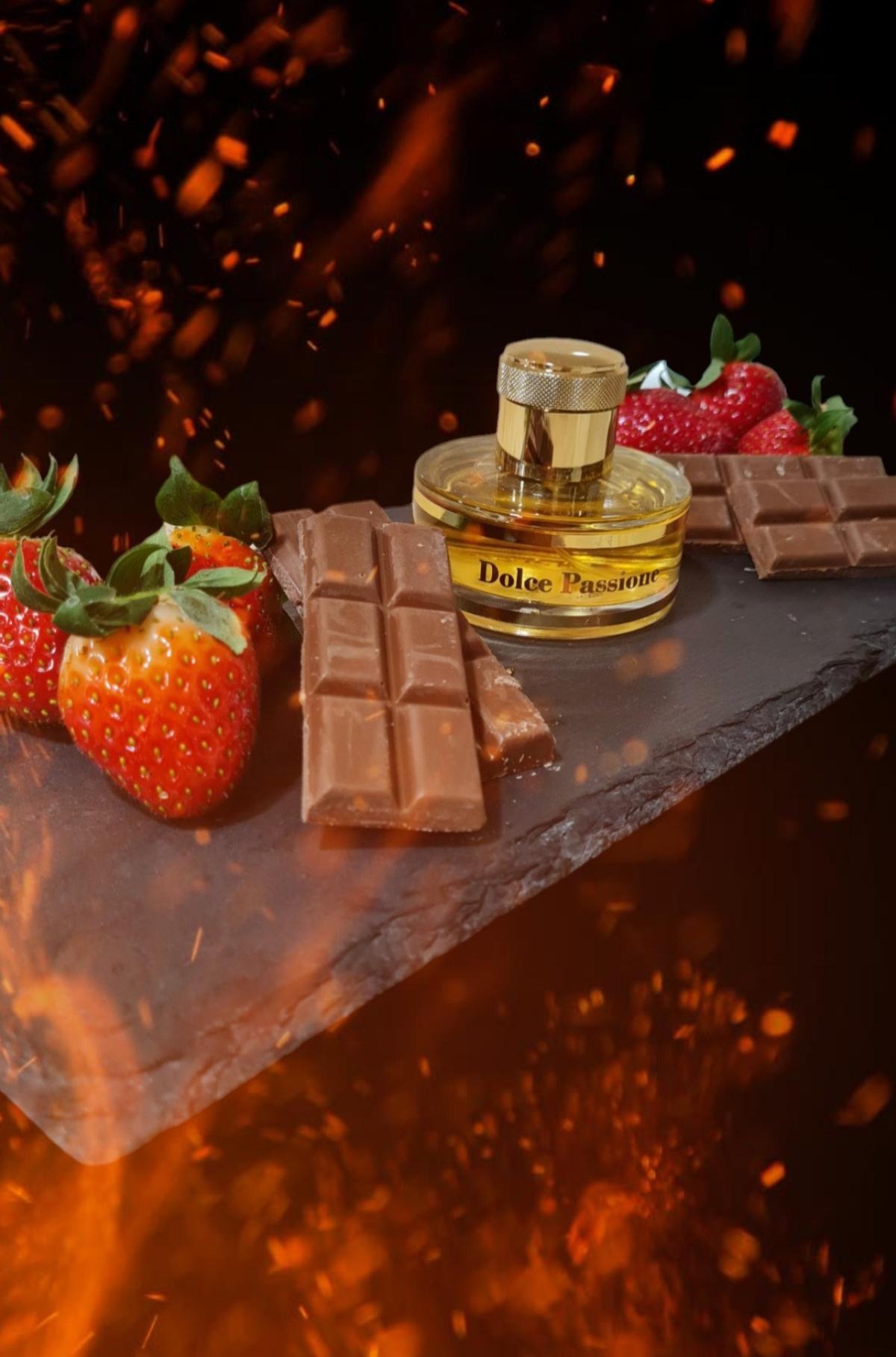 عطر ادکلن دولچه پاسیونه پانتئون روما - Dolce Passione Pantheon Roma - بررسی، قیمت و خرید