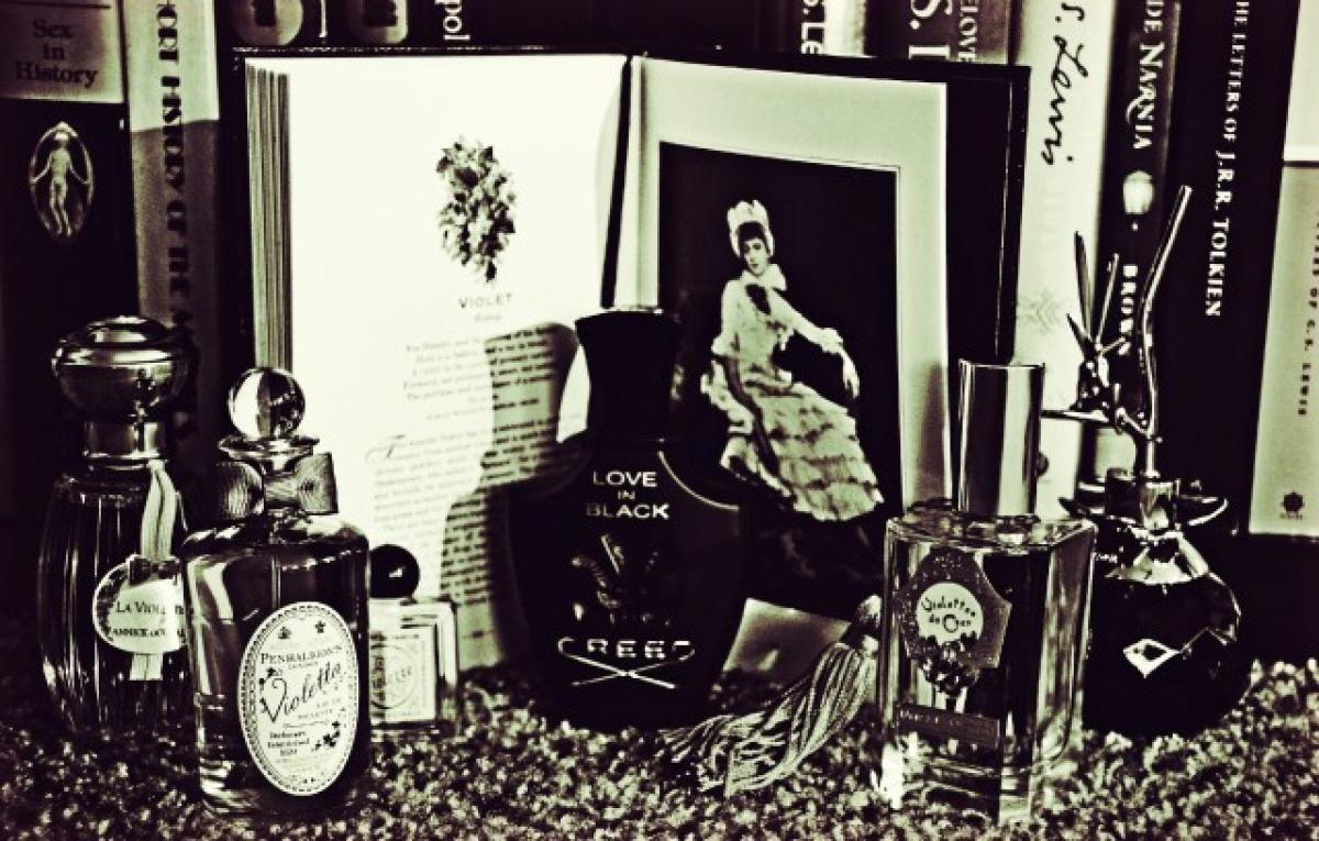 عطر ادکلن ویولته دو زار اُریزُلْ لِگْرَند - Violettes du Czar Oriza L. Legrand - بررسی، قیمت و خرید