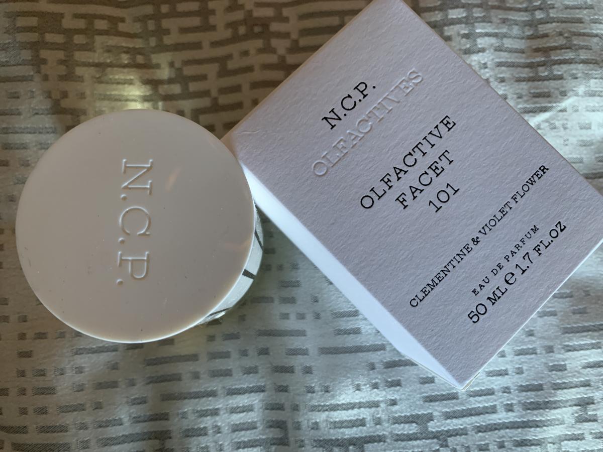 عطر ادکلن صد و یک کلمانتین و گل بنفشه اِن سی پی اُلفَکتیوز - 101 Clementine & Violet Flower N.C.P. Olfactives - بررسی، قیمت و خرید