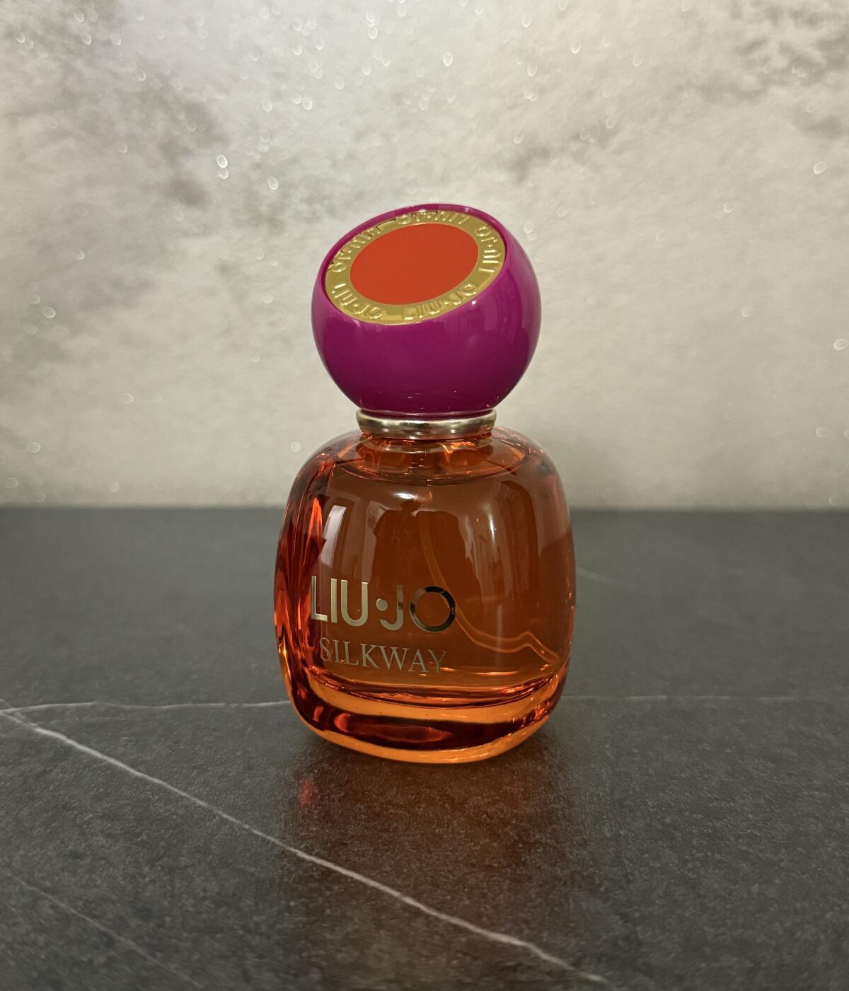 عطر ادکلن سیلک وی لیو جو - Silkway Liu Jo - بررسی، قیمت و خرید