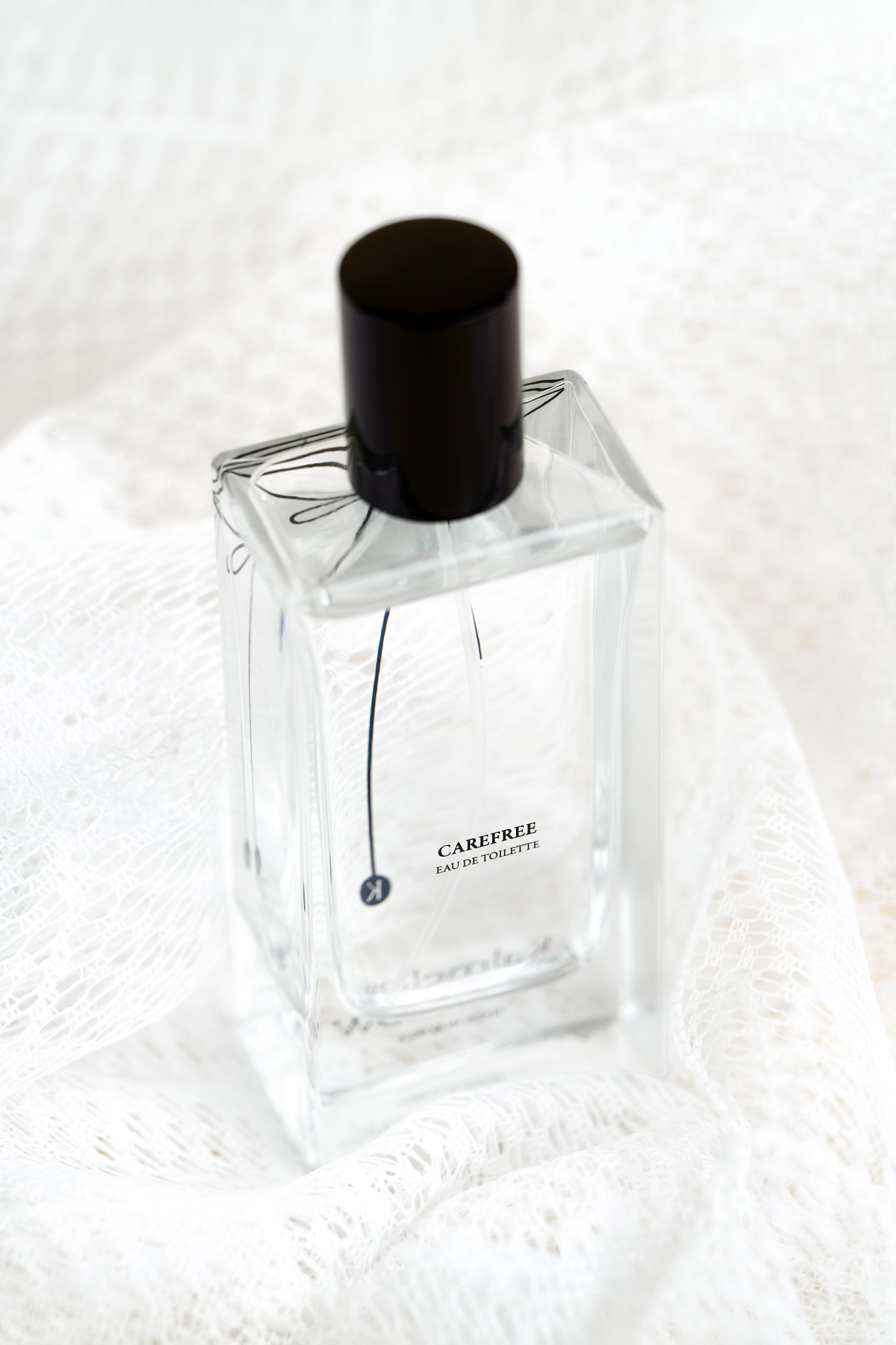 عطر ادکلن کیرفری کالملو - Carefree Kalmellow - بررسی، قیمت و خرید