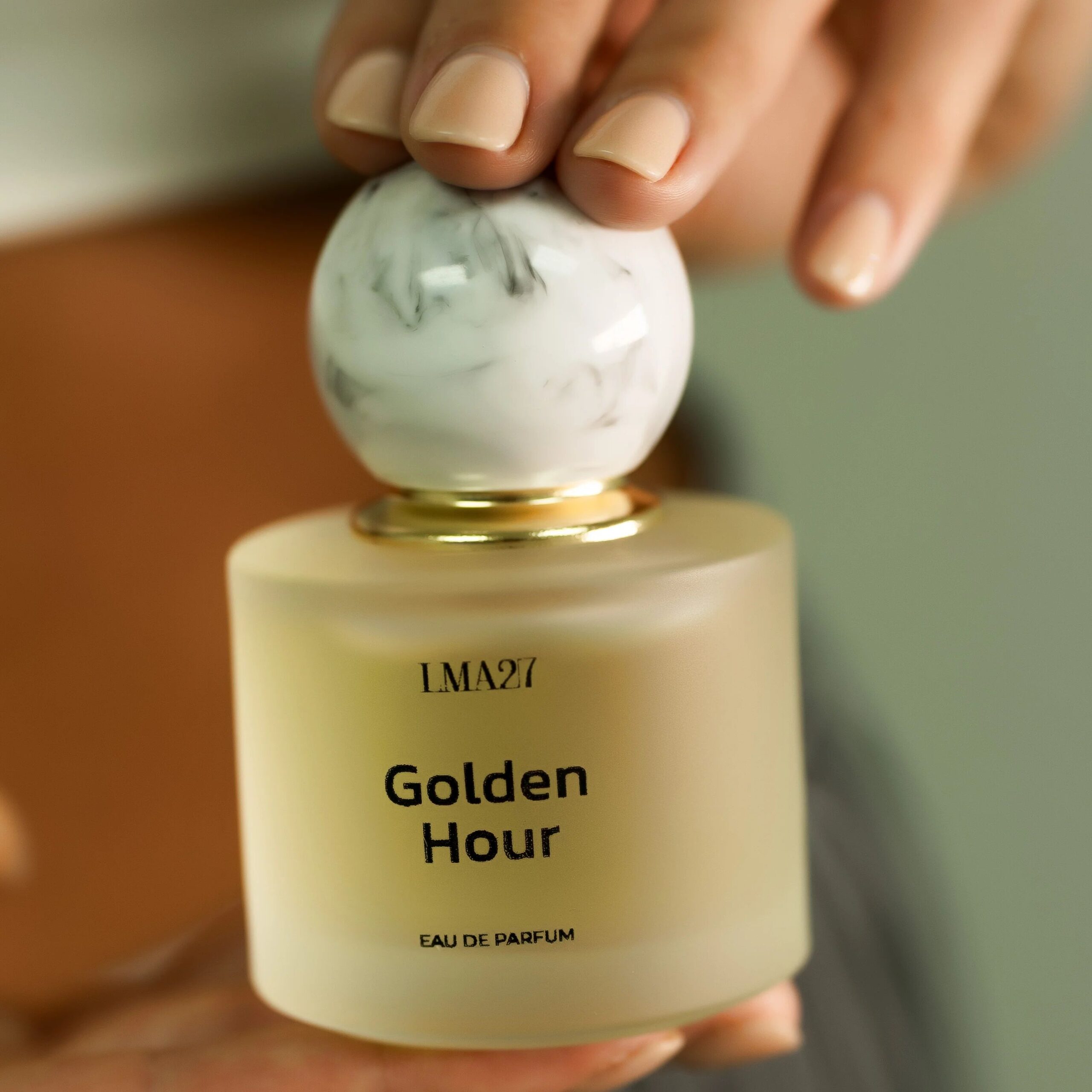 عطر ادکلن گلدن آور اِل‌اِم‌اِی بیست و هفت - Golden Hour LMA27 - بررسی، قیمت و خرید
