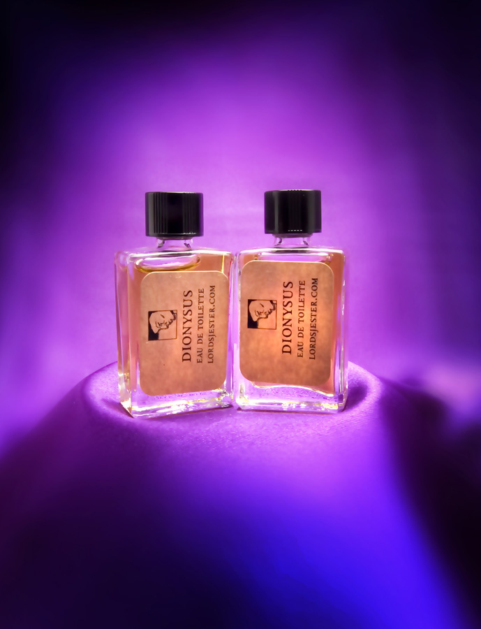 عطر ادکلن دیونیسوس لردز جستر - Dionysus Lord's Jester - بررسی، قیمت و خرید