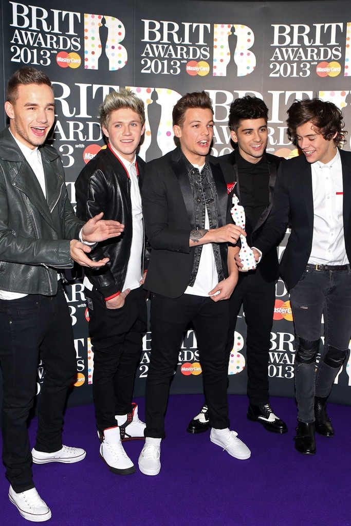 عطر ادکلن اور مومنت وان دایرکشن - Our Moment One Direction - بررسی، قیمت و خرید