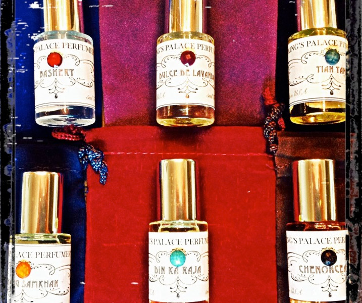 عطر ادکلن ویکد ماریا کینگز پالاس پرفیومری - Wicked Maria King's Palace Perfumery - بررسی، قیمت و خرید