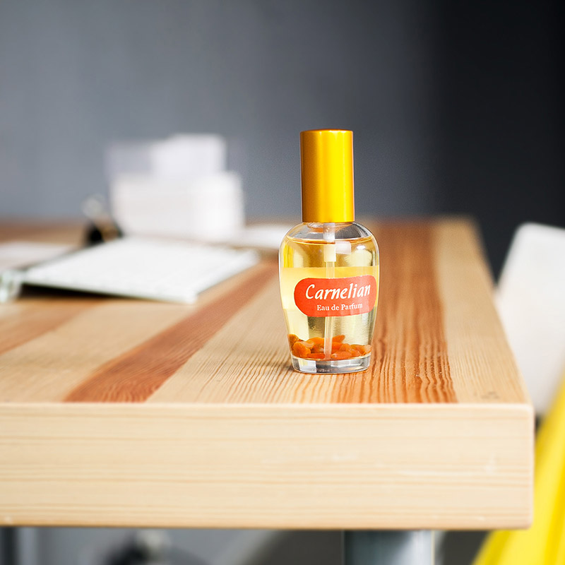 عطر ادکلن کارنلیان ماژو کوژو - Carnelian (Сердолик) Mazhu Kozhu (Мажу Кожу) - بررسی، قیمت و خرید