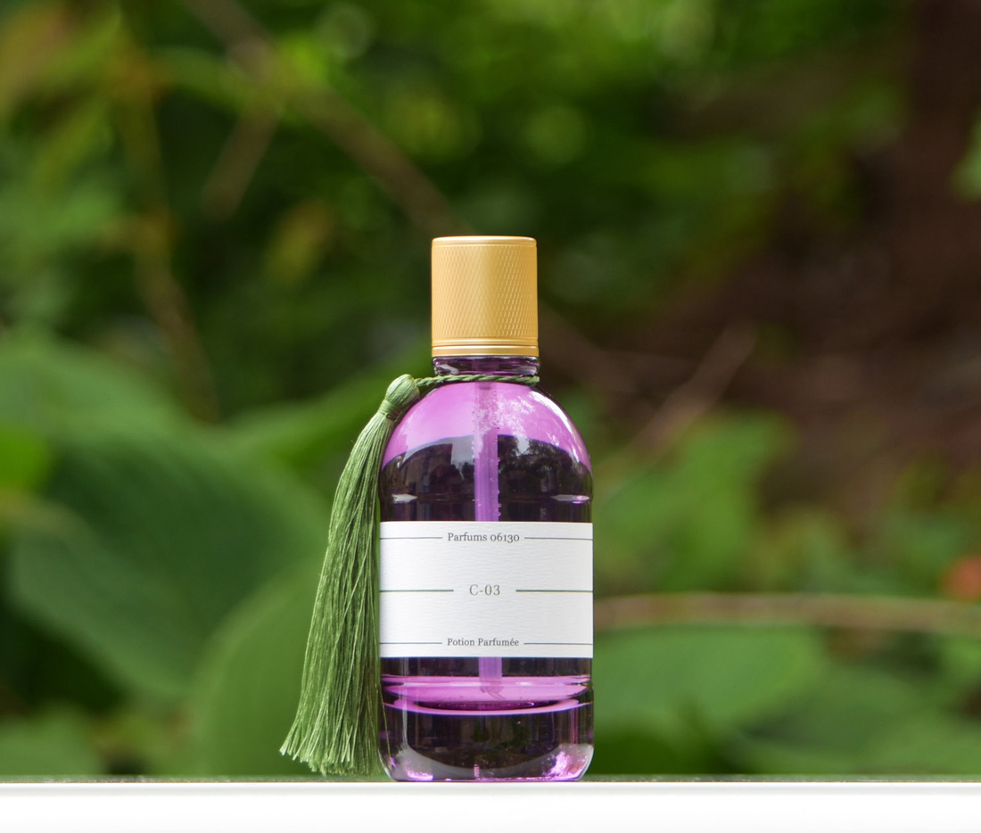 عطر ادکلن سی-صفر-سه پرفیوم ۰۶۱۳۰ - C-03 Parfums 06130 - بررسی، قیمت و خرید