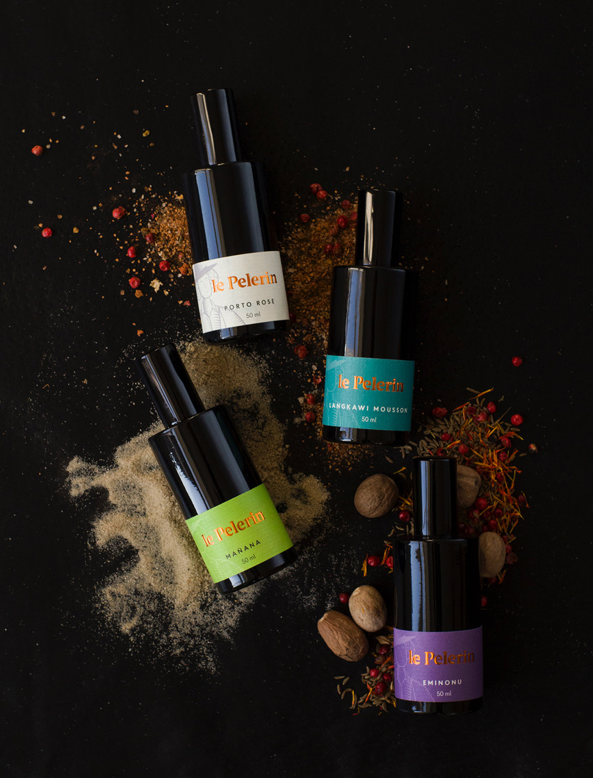 عطر ادکلن پورتو رز پِلِرَن - Porto Rose le Pelerin - بررسی، قیمت و خرید