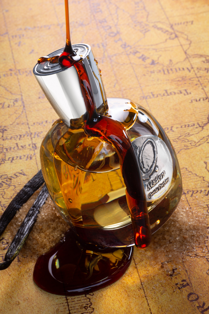 عطر ادکلن مادرا اومنیا پروفومی - Madera Omnia Profumi - بررسی، قیمت و خرید