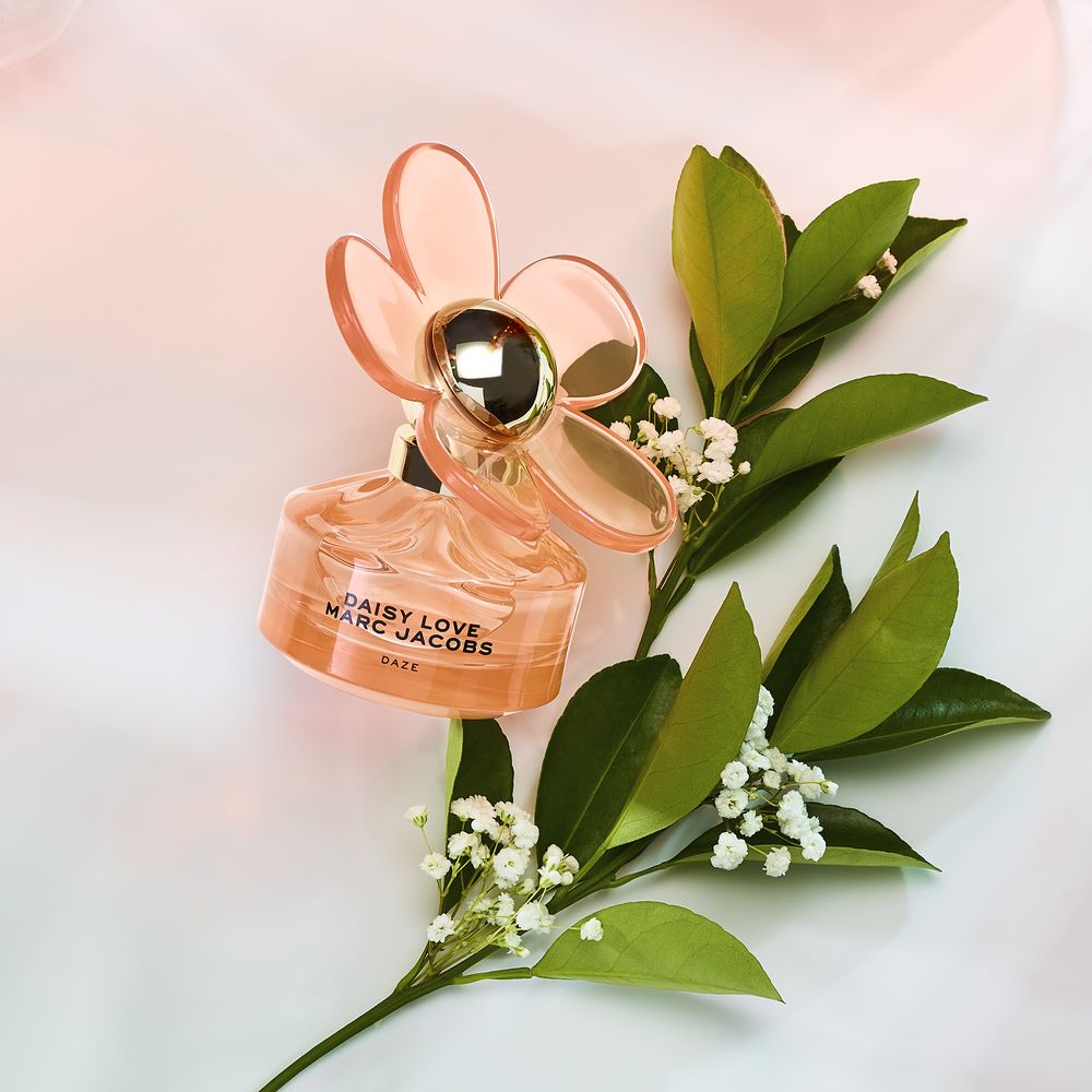 عطر ادکلن دیزی لاو دیز مارک جیکوبز - Daisy Love Daze Marc Jacobs - بررسی، قیمت و خرید