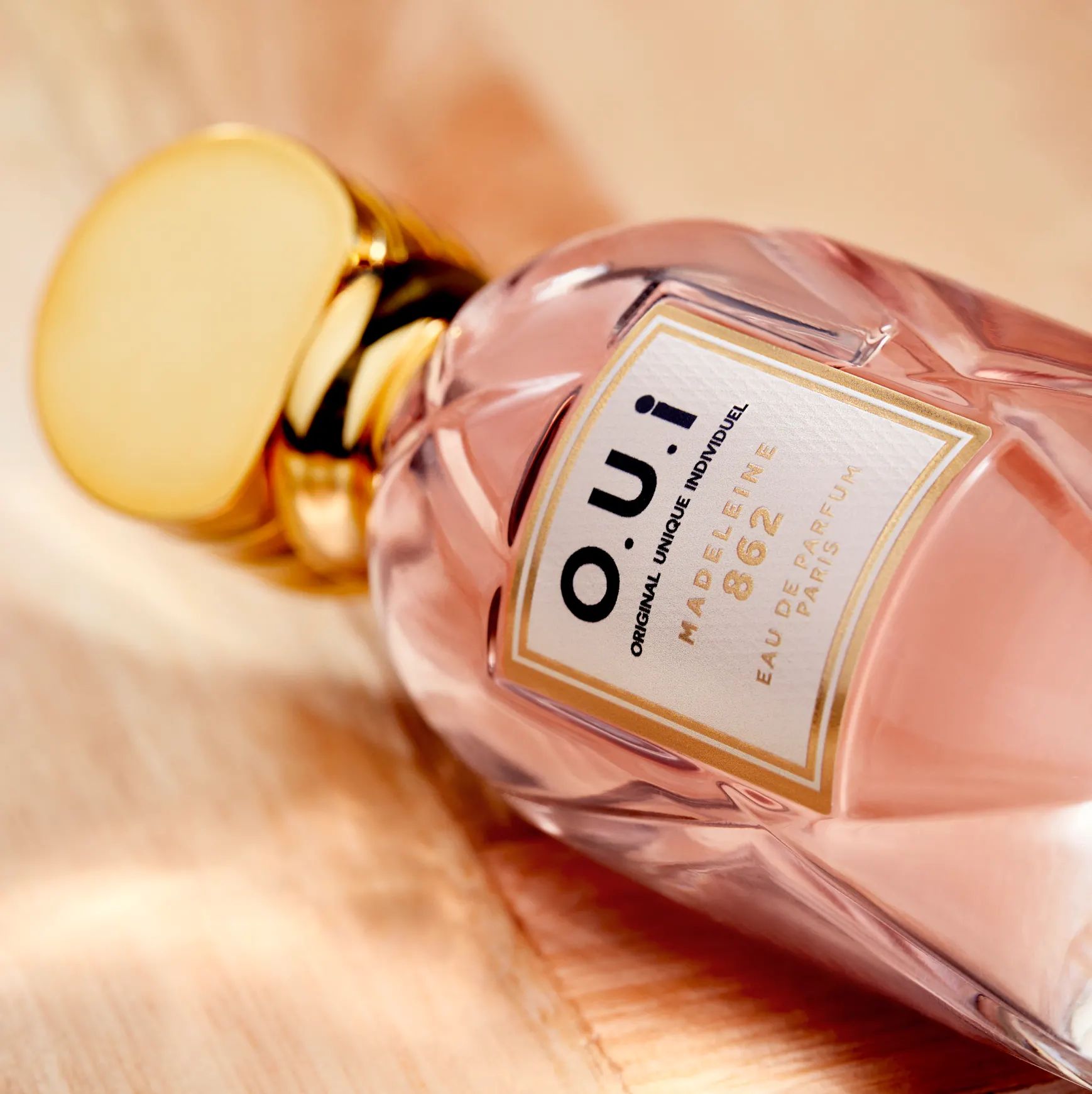 عطر ادکلن مادلین ۸۶۲ اویی - Madeleine 862 O.U.i Original Unique Individual - بررسی، قیمت و خرید