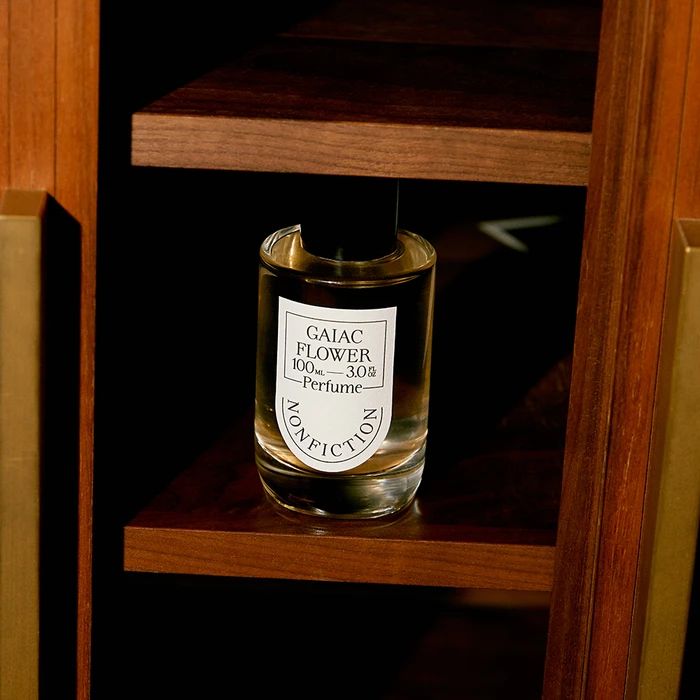 عطر ادکلن گایاک فلاور نان فیکشن - Gaiac Flower Nonfiction - بررسی، قیمت و خرید