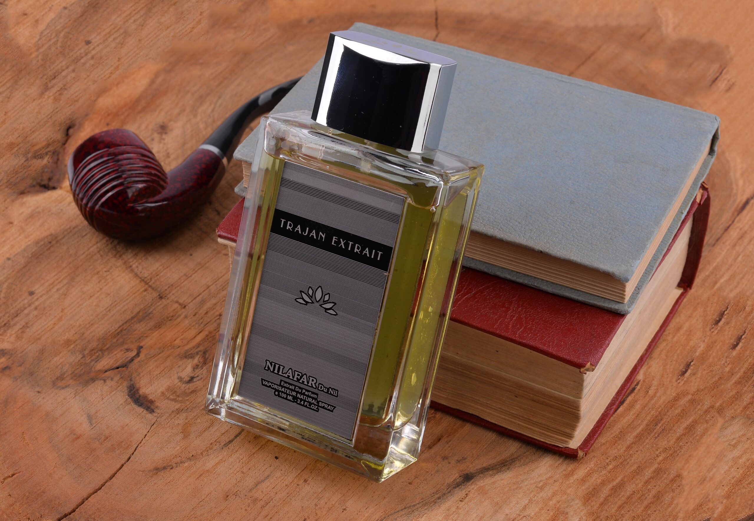 عطر ادکلن ترایان اکستریت نیلافر دو نیل - Trajan Extrait Nilafar du Nil - بررسی، قیمت و خرید