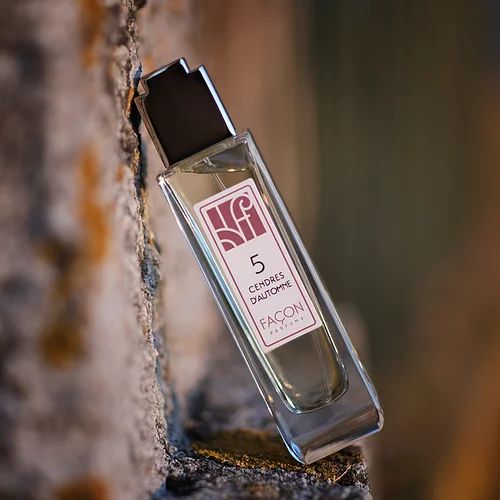 عطر ادکلن سندره دُتوم پرفیومز د فلوویل - Cendres D'Automne Parfums de Folleville - بررسی، قیمت و خرید