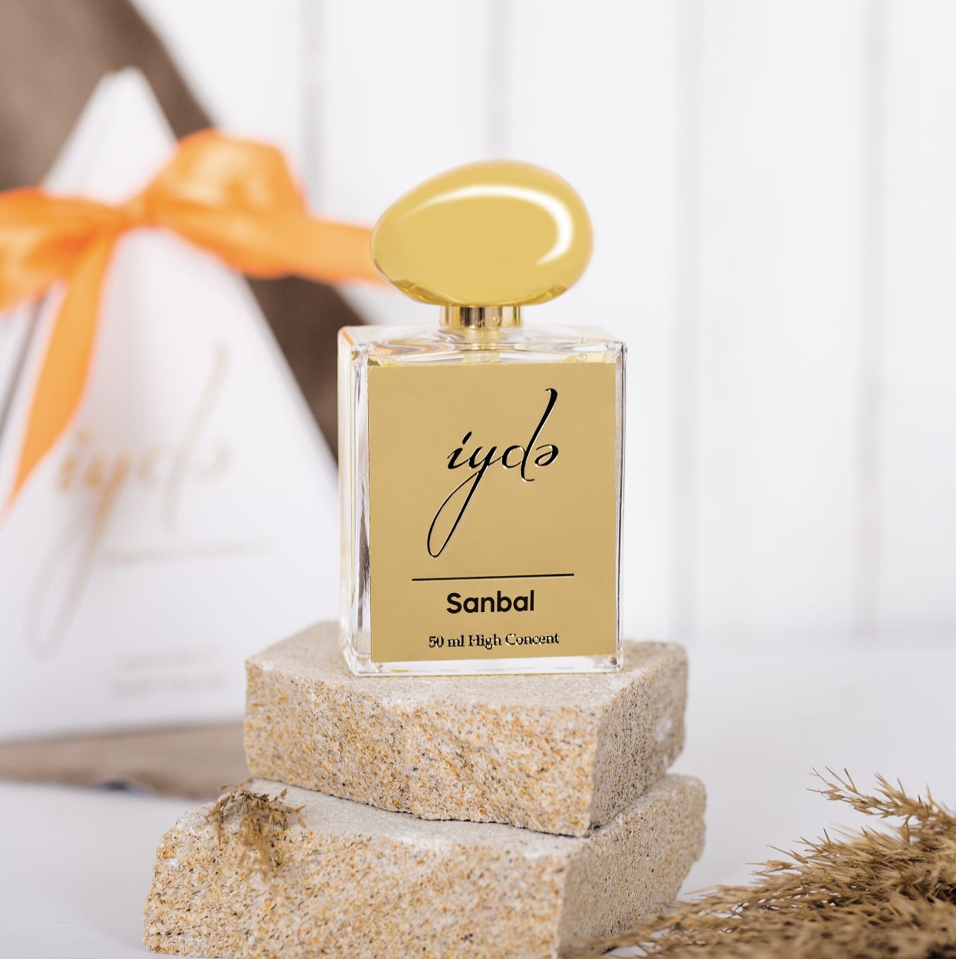 عطر ادکلن سنبل ایده - Sanbal İydə - بررسی، قیمت و خرید