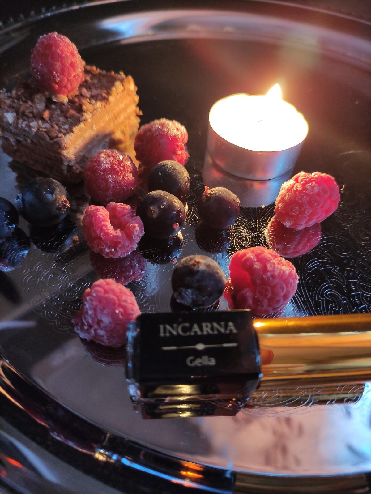 عطر ادکلن جلا اینکارنا پرفیومز - Gella Incarna parfums - بررسی، قیمت و خرید