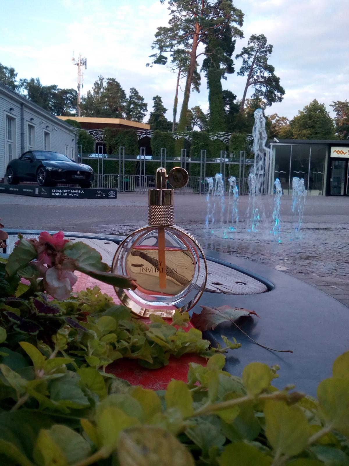 عطر ادکلن بای اینوی‌تیشن مایکل بوبله - By Invitation Michael Buble - بررسی، قیمت و خرید