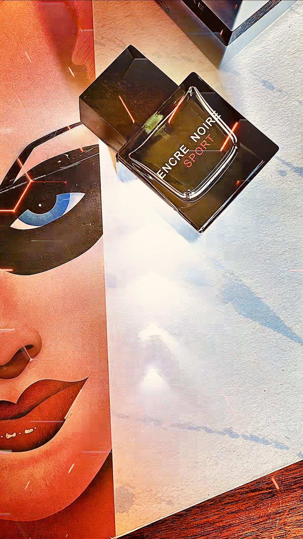 عطر ادکلن انکر نویر اسپرت لالیک - Encre Noire Sport Lalique - بررسی، قیمت و خرید