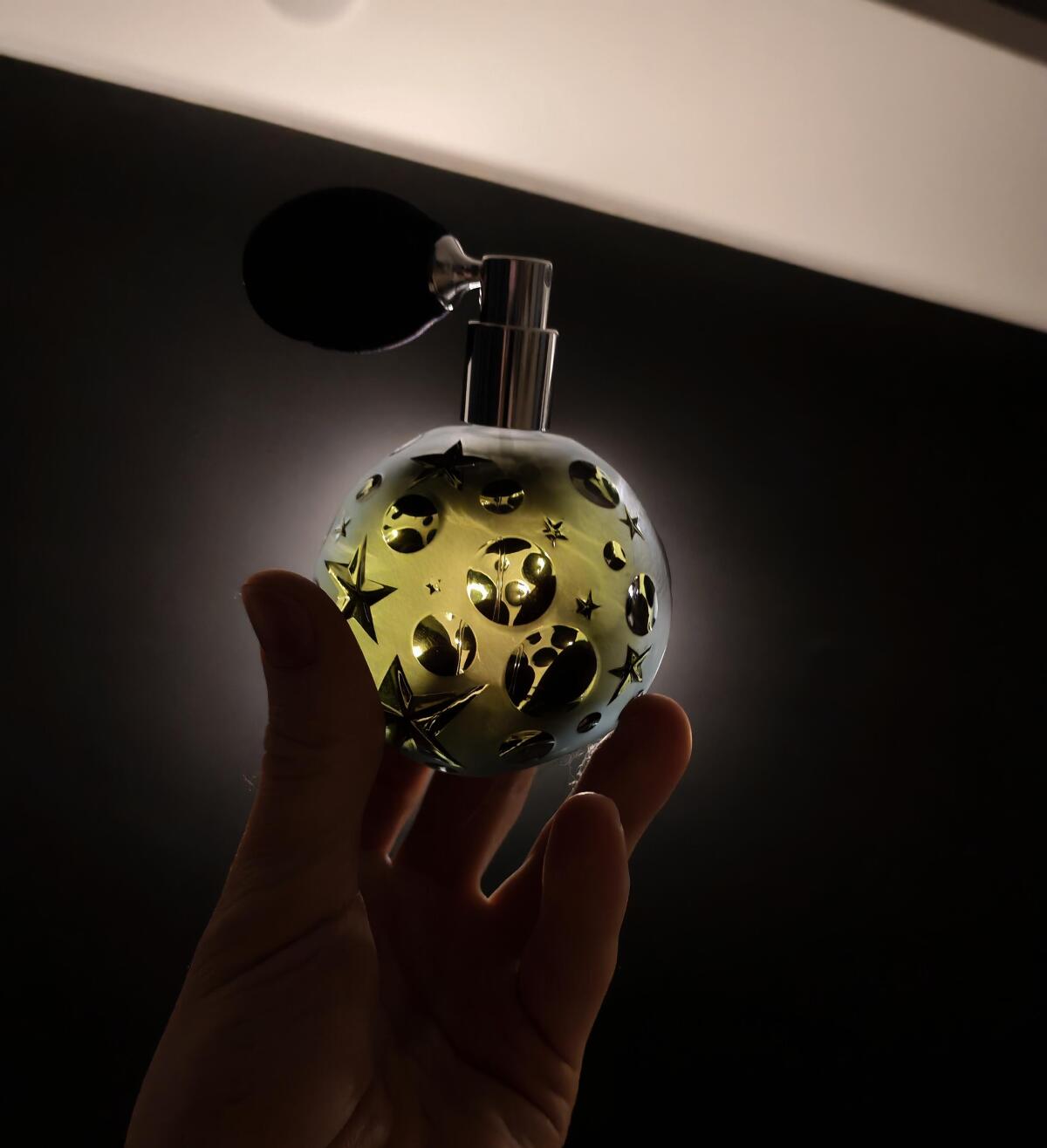 عطر ادکلن انجل اتوال د رِو ماگلر - Angel Étoile des Rêves Mugler - بررسی، قیمت و خرید