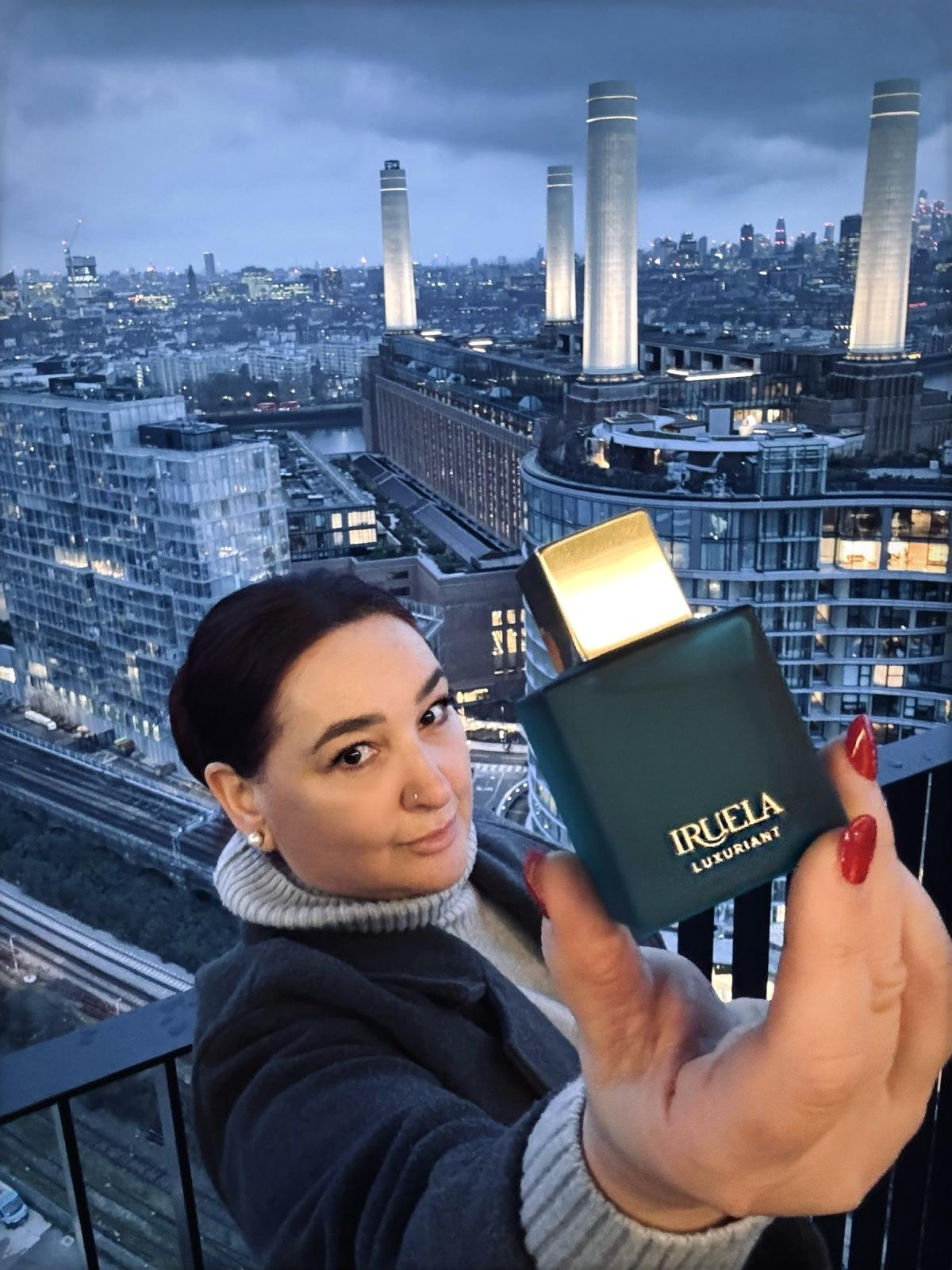 عطر ادکلن لاکچورینت ایروئلا - Luxuriant Iruela - بررسی، قیمت و خرید