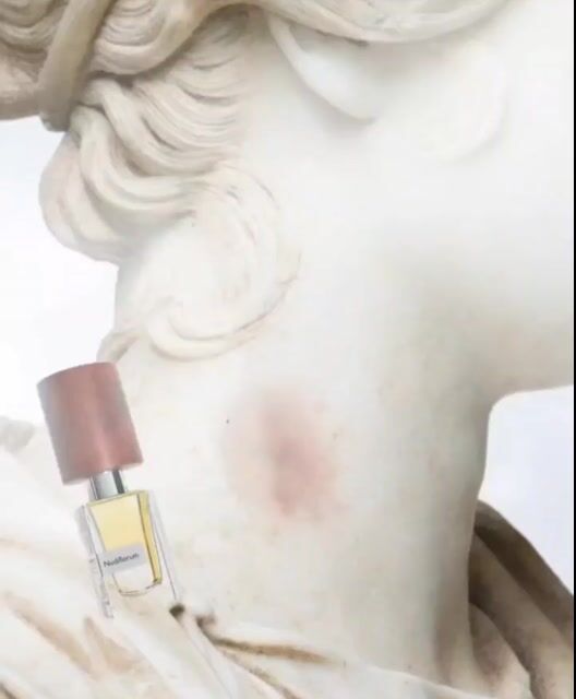 عطر ادکلن نودیفلوروم نسمتو - Nudiflorum Nasomatto - بررسی، قیمت و خرید