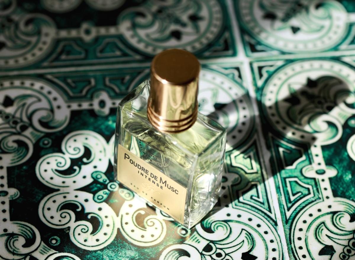 عطر ادکلن پودر د ماسک اینتنس نیکولای پارفومر کریتور - Poudre de Musc Intense Nicolai Parfumeur Createur - بررسی، قیمت و خرید