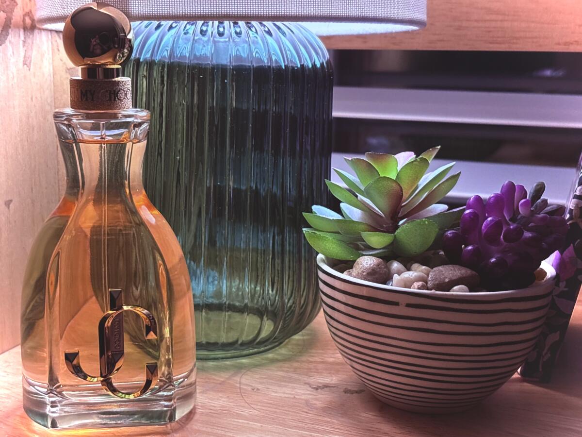 عطر ادکلن آی وانت چو جیمی چو - I Want Choo Jimmy Choo - بررسی، قیمت و خرید