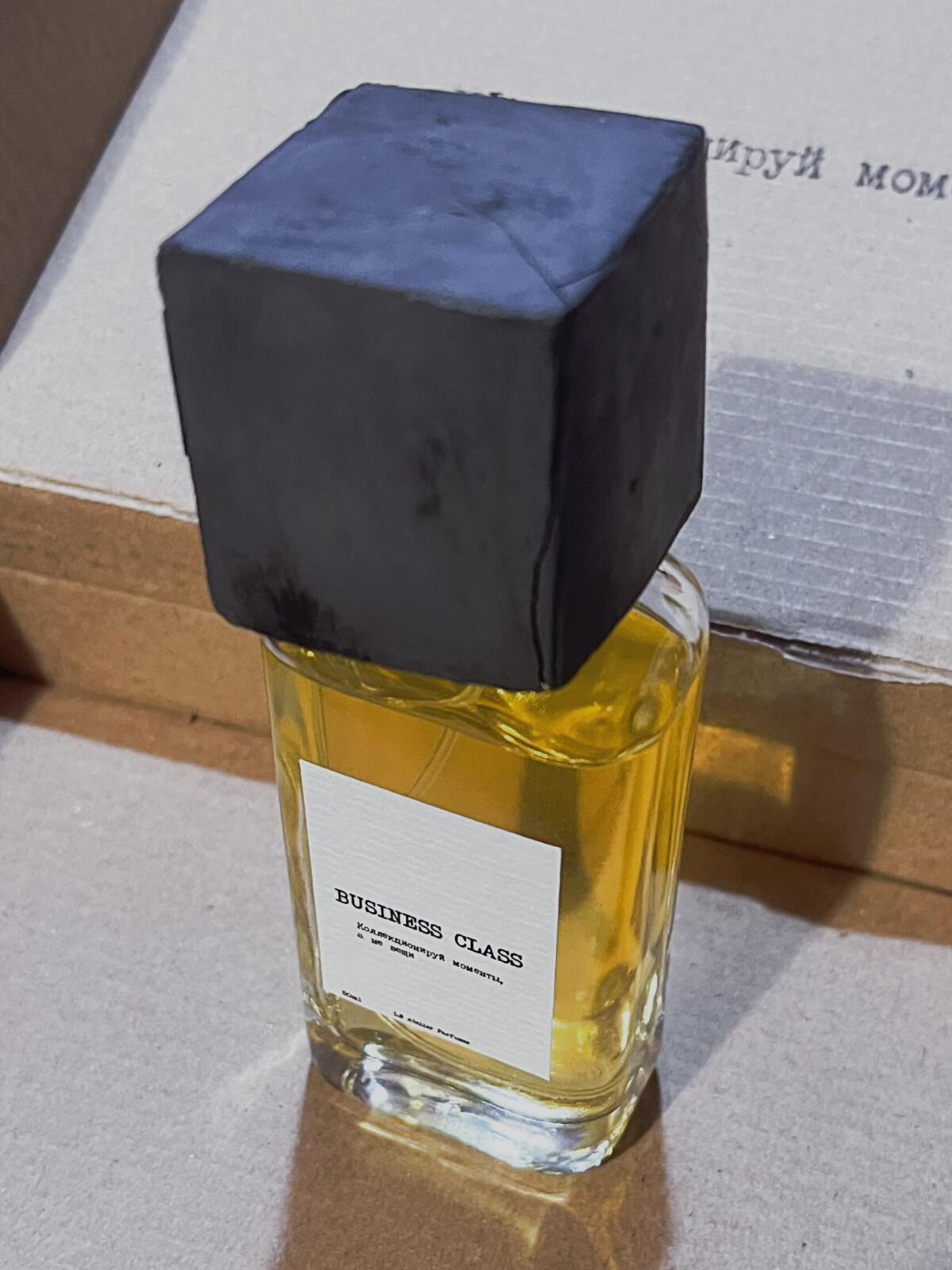 عطر ادکلن بیزینس کلاس اِل اِن آتلیه پرفیومز - Business Class L.N Atelier Parfumes - بررسی، قیمت و خرید