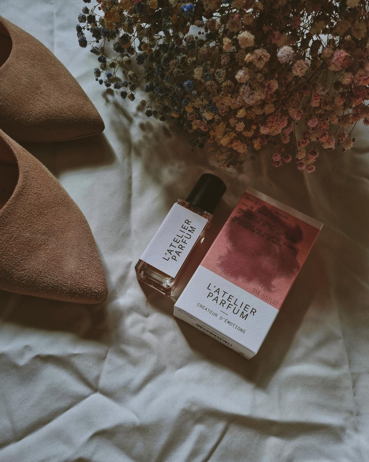 عطر ادکلن بله ژوئوز لَتلیه پرفیوم - Belle Joueuse L'Atelier Parfum - بررسی، قیمت و خرید