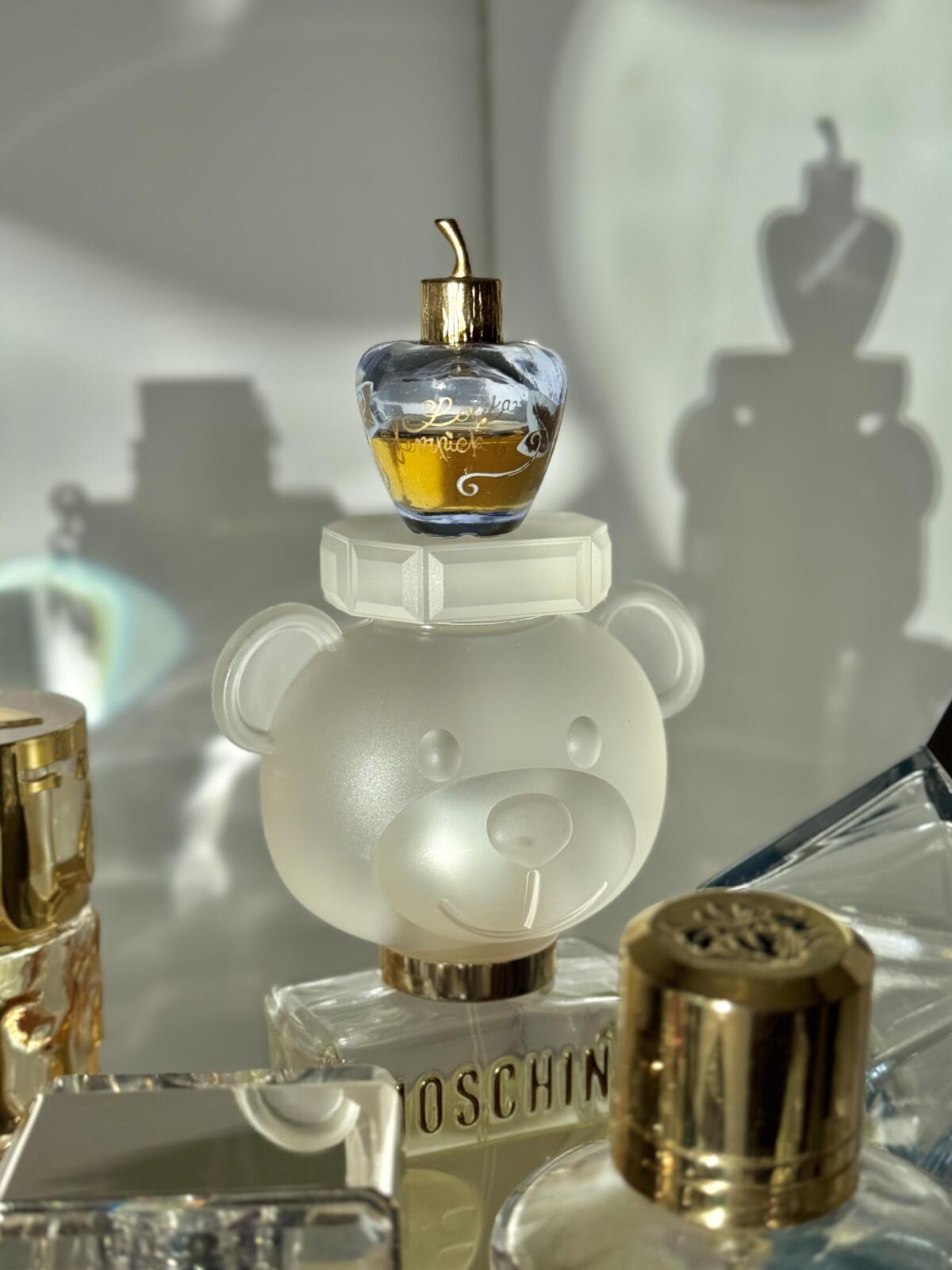عطر ادکلن توی ۲ موشینو - Toy 2 Moschino - بررسی، قیمت و خرید