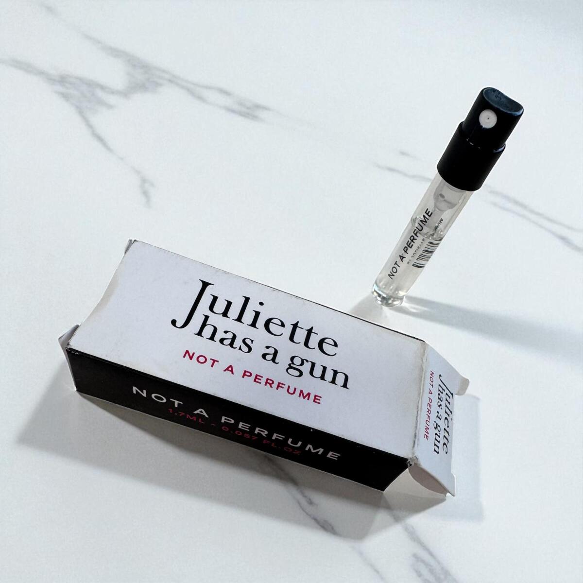 عطر ادکلن نات ا پرفیوم جولیت هز ا گان - Not A Perfume Juliette Has A Gun - بررسی، قیمت و خرید