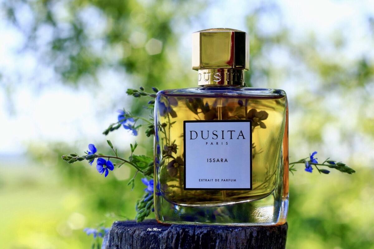 عطر ادکلن ایسارا پرفیومز دوسیتا - Issara Parfums Dusita - بررسی، قیمت و خرید