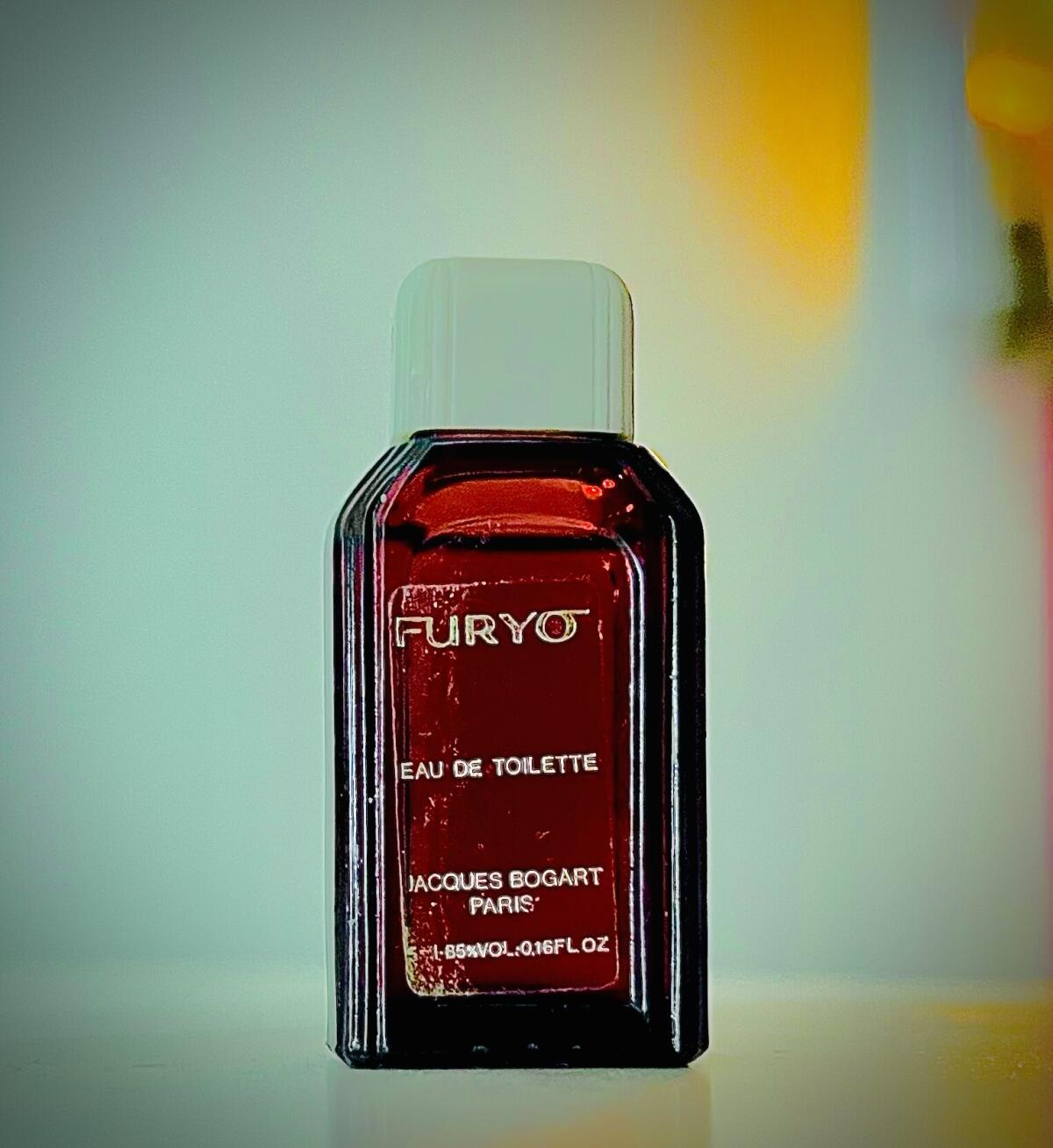 عطر ادکلن فوریو ژاک بوگارت - Furyo Jacques Bogart - بررسی، قیمت و خرید